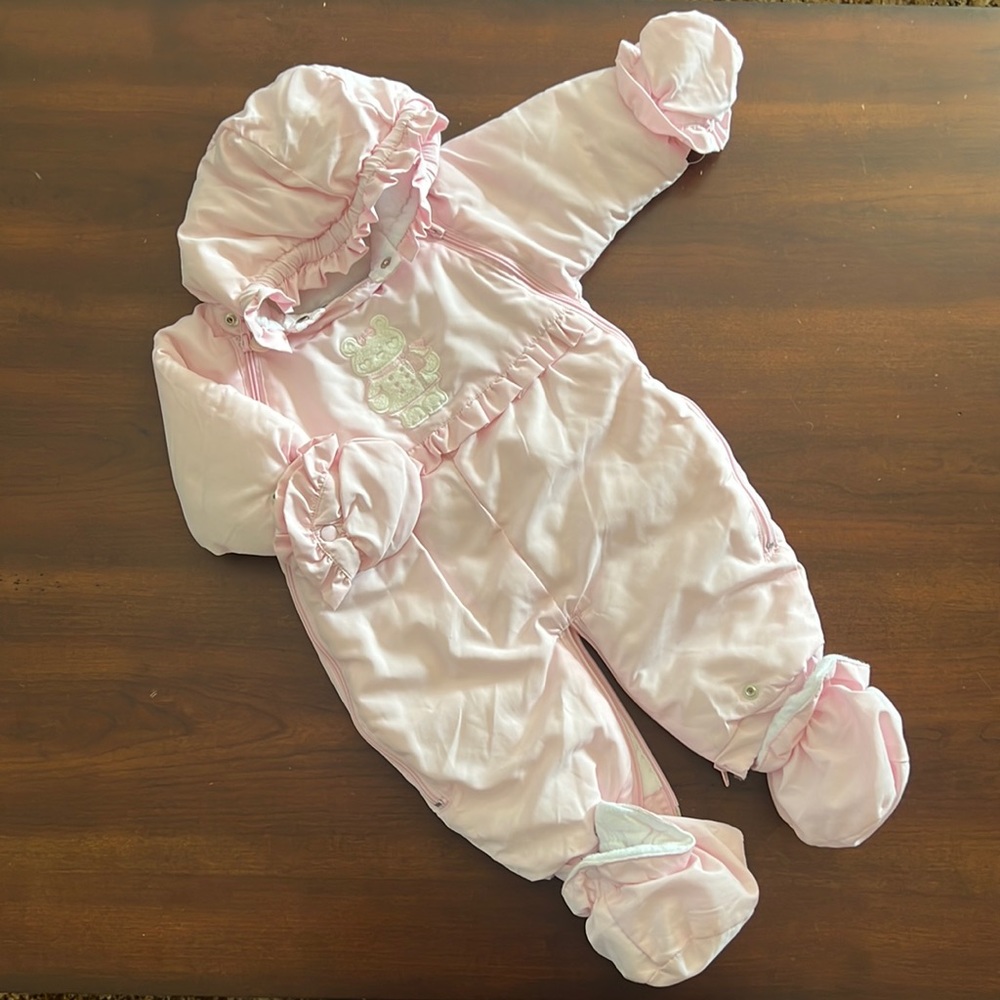 NWOT Baby Bunting Snowsuit Size 0/9 months